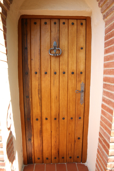 Portes d'entrée en bois